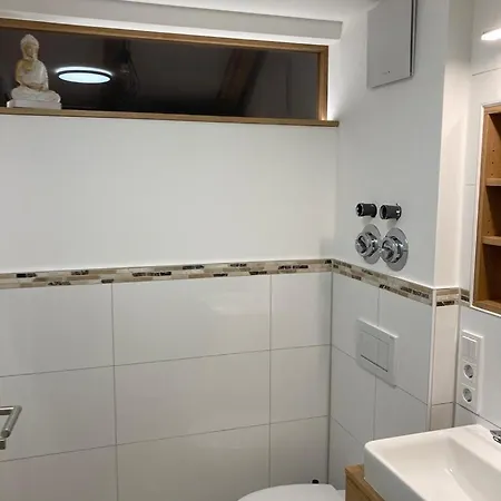 Schoene 1-zimmer-wohnung In Der Altstadt
